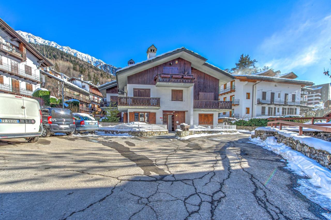 Casa Julie - Accogliente Rifugio Nella Quiete - Cour 0157 Apartment Courmayeur Exterior foto